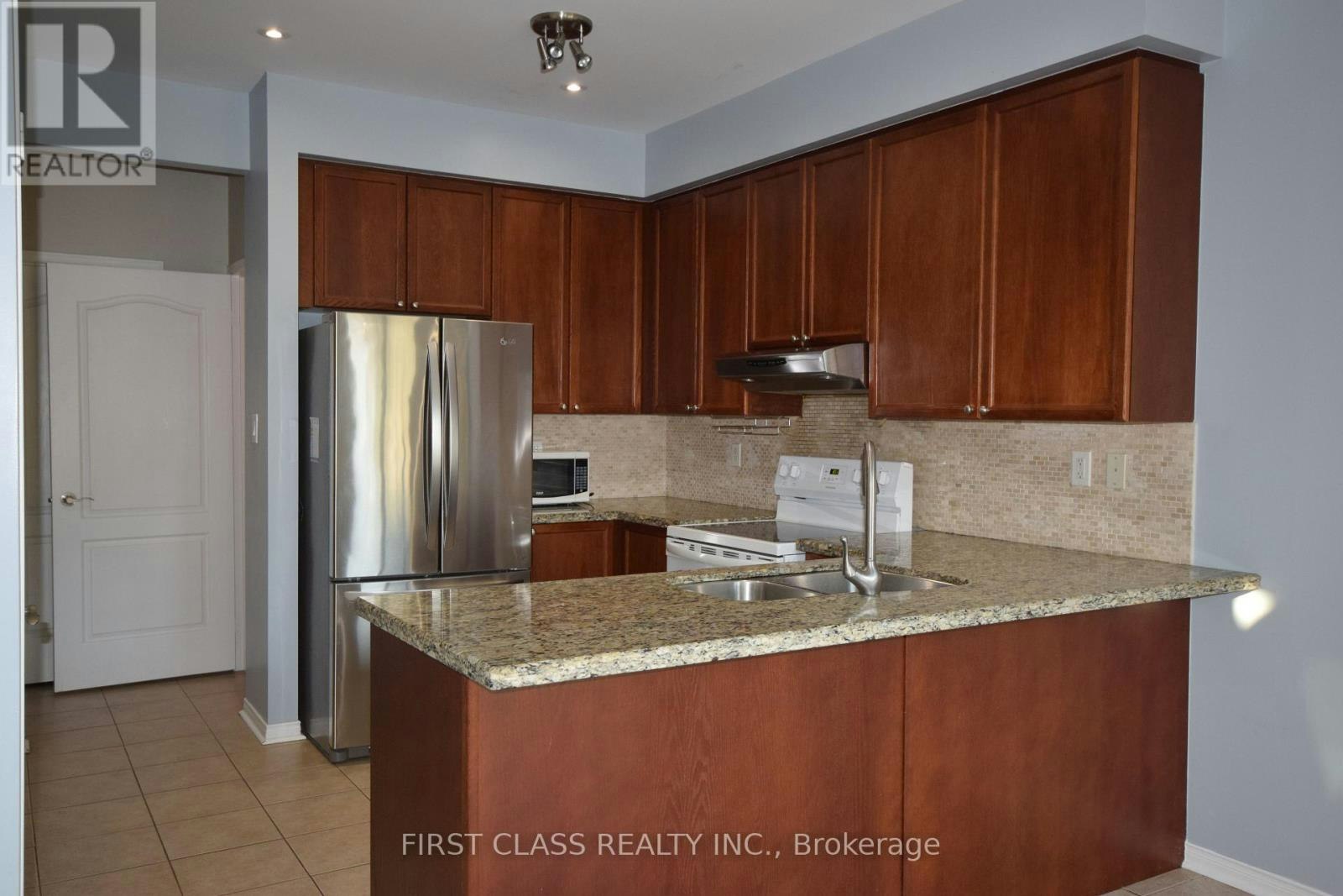 5168 Littlebend Drive, Mississauga, ON, L5M 8B6 - 10