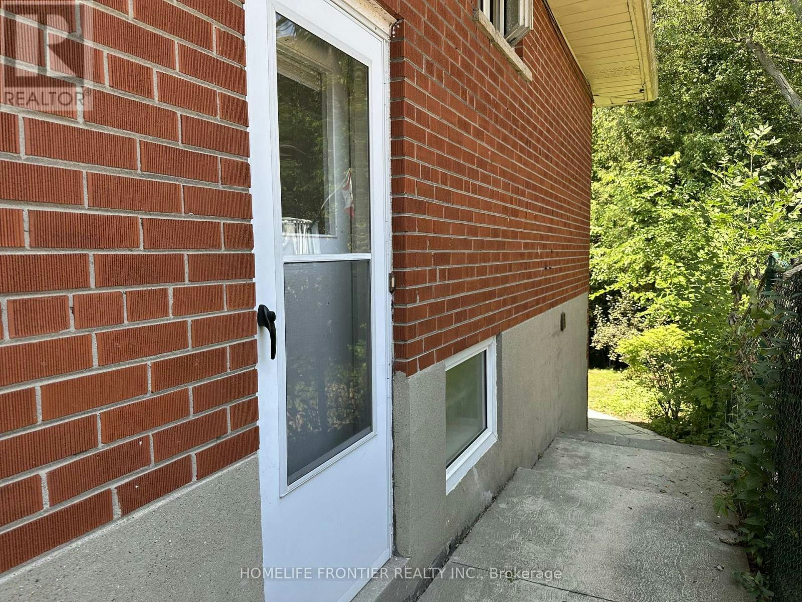 A-11 Alpaca Drive, Toronto, ON, M1J 2Z8 - 2