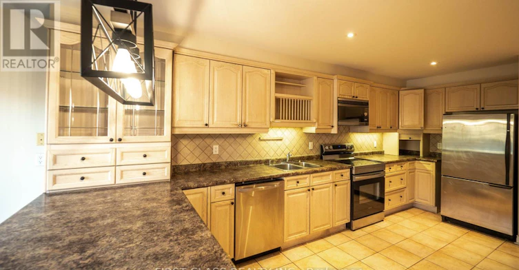13 Princess Street, Mississauga, ON, L5M 1Z8 - 8