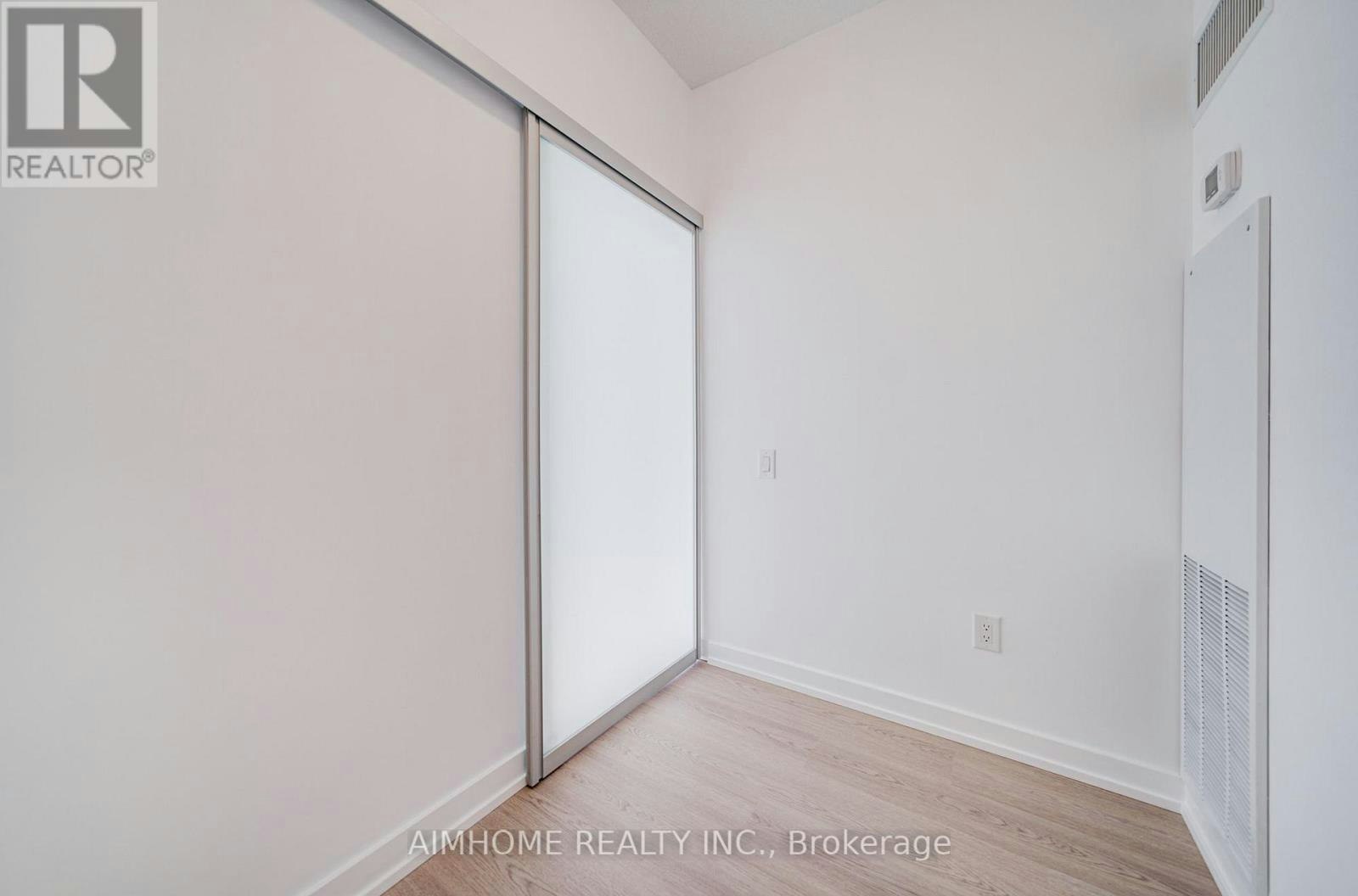 2109-29 Singer Court, Toronto, ON, M2K 0B3 - 9