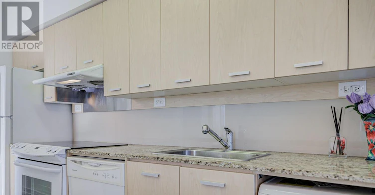2109-29 Singer Court, Toronto, ON, M2K 0B3 - 18