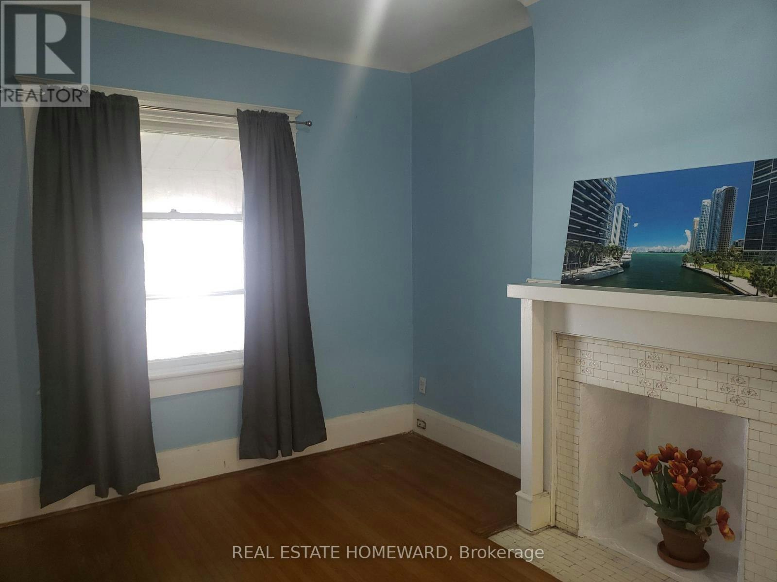 2  (1ST FLR-687 Dupont Street, Toronto, ON, M6G 1Z5 - 3