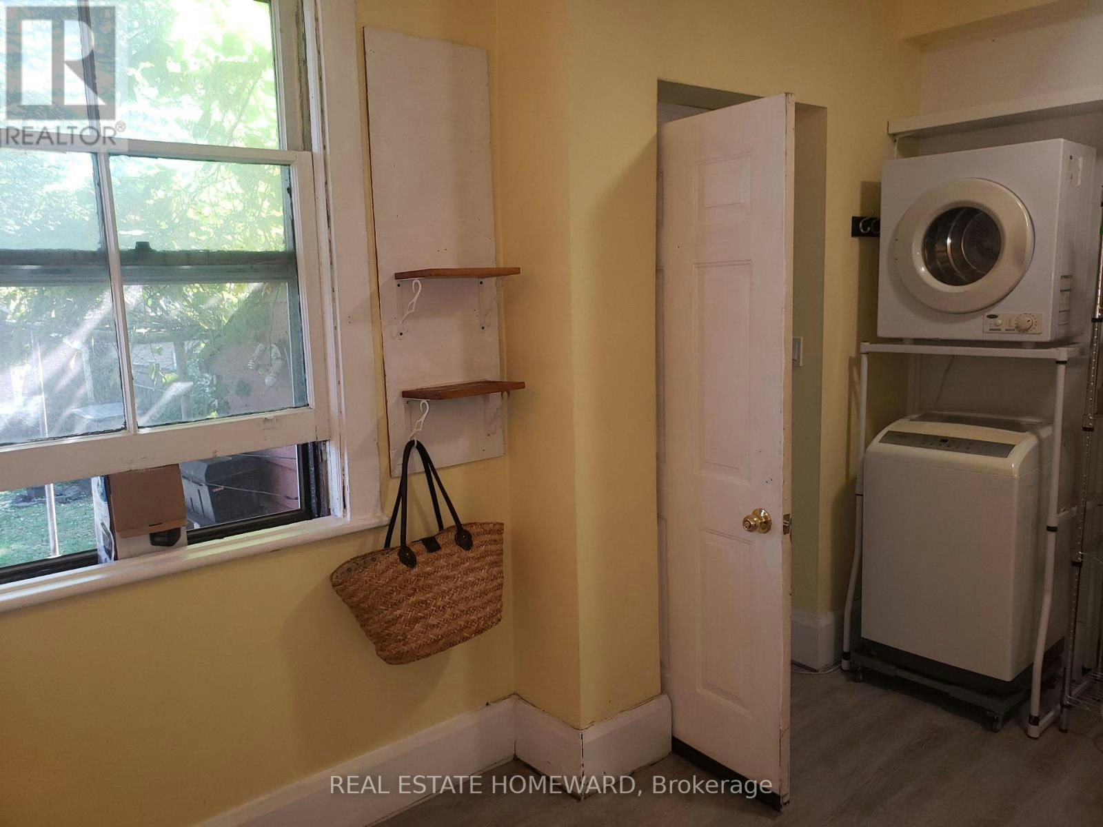 2  (1ST FLR-687 Dupont Street, Toronto, ON, M6G 1Z5 - 10