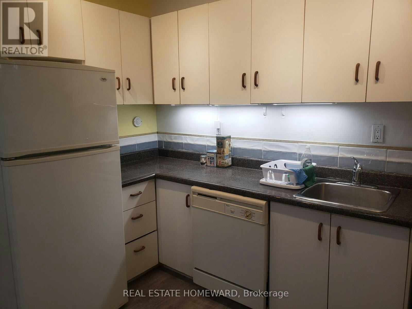 A (1ST FLR-687 Dupont Street, Toronto, ON, M6G 1Z5 - 13