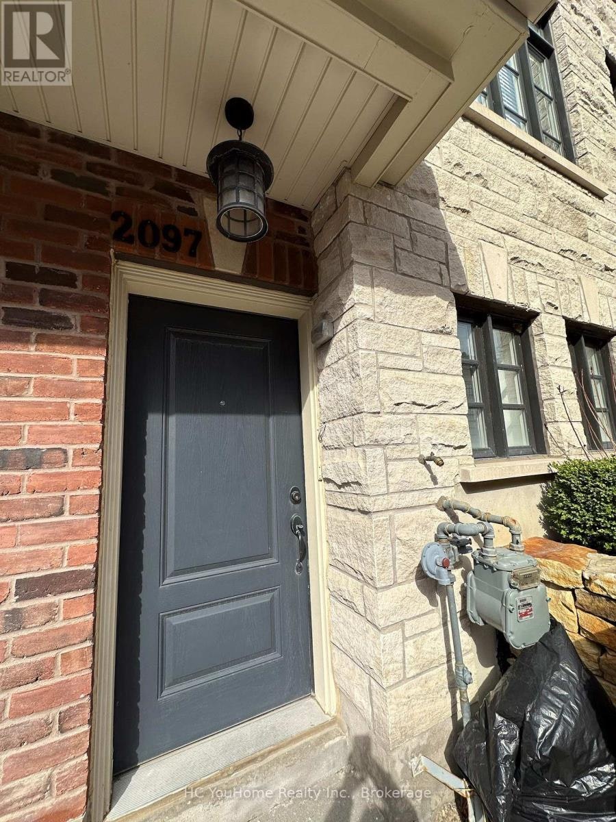 2097 Queensborough Gate, Mississauga, ON, L5M 0X9 - 2