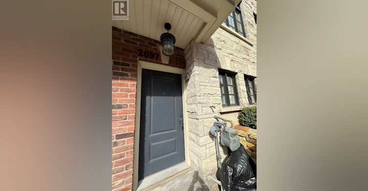 2097 Queensborough Gate, Mississauga, ON, L5M 0X9 - 2