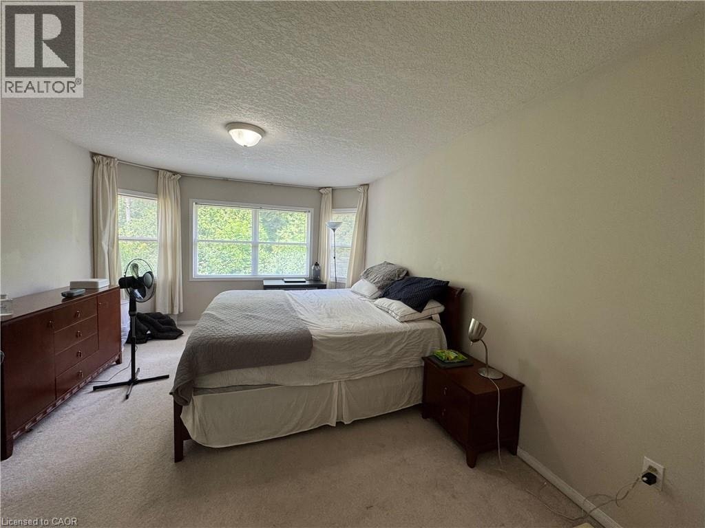 720 Brookmill Place, Waterloo, ON, N2V 2P1 - 17