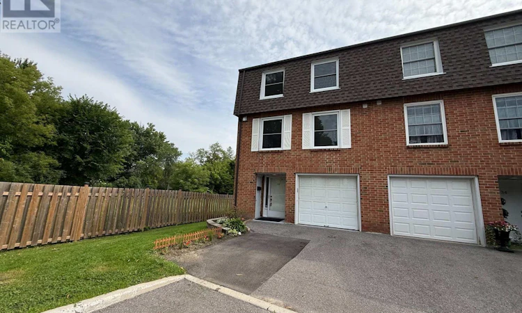 32 Appleby Private N