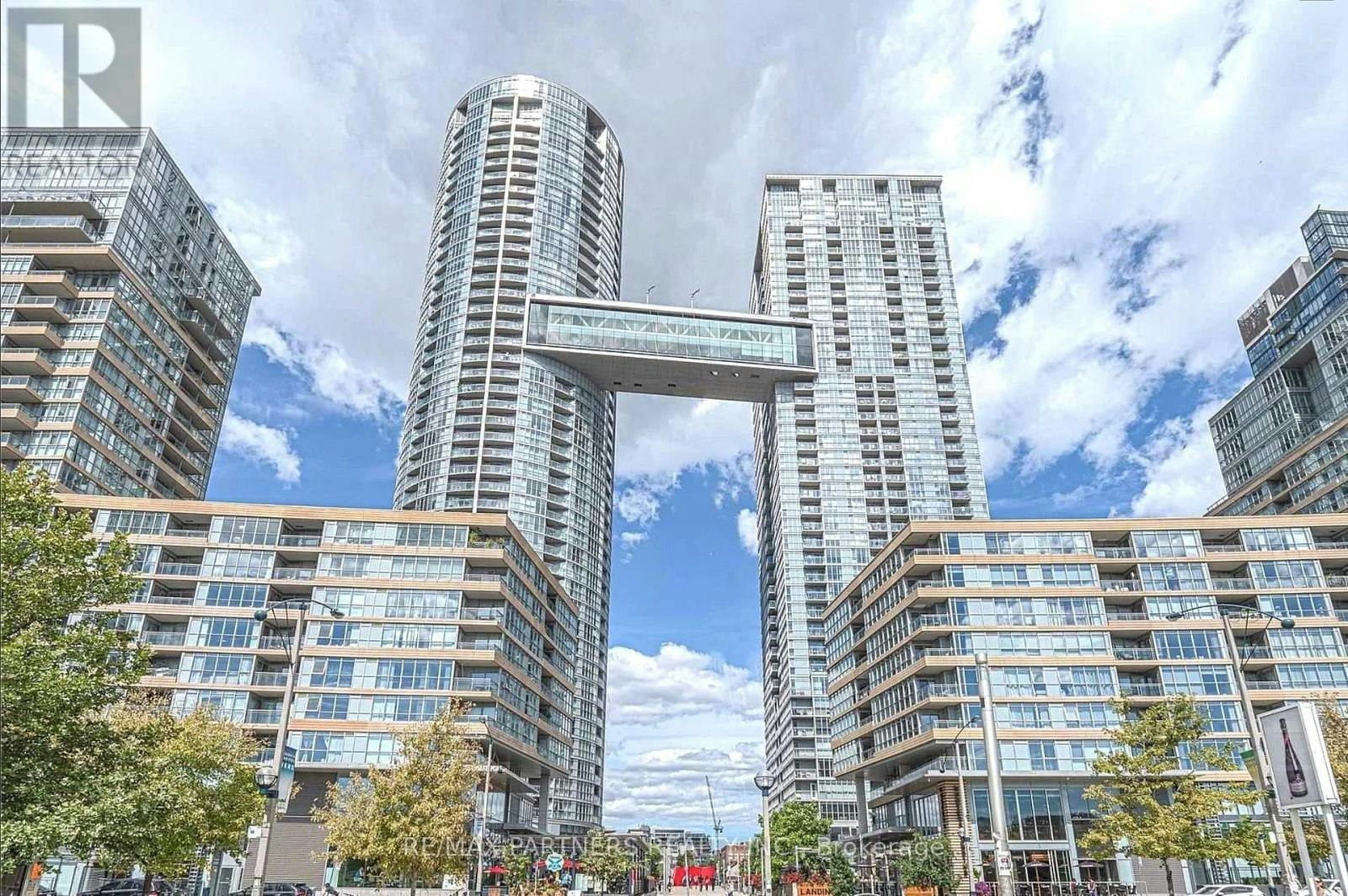 1806-15 Iceboat Terrace, Toronto, ON, M5V 4A5