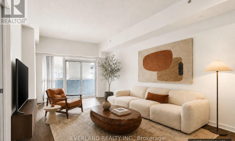 201-20 Bruyeres Mews