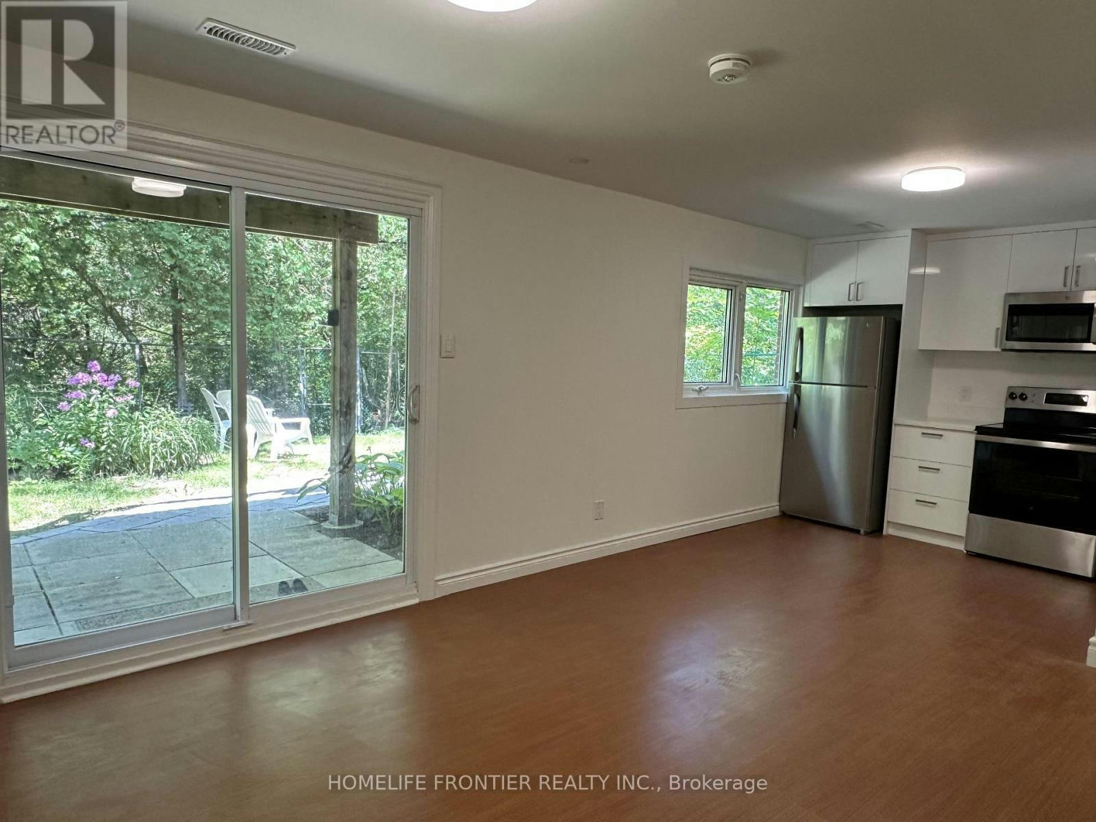 B-11 Alpaca Drive, Toronto, ON, M1J 2Z8 - 5