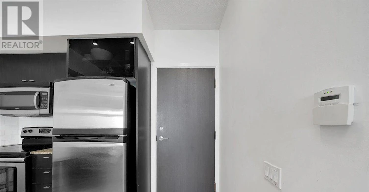 901-103 The Queensway, Toronto, ON, M6S 5B3 - 4
