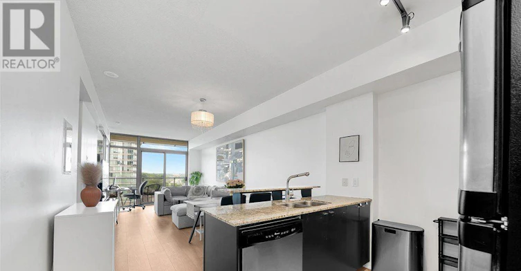 901-103 The Queensway, Toronto, ON, M6S 5B3 - 2