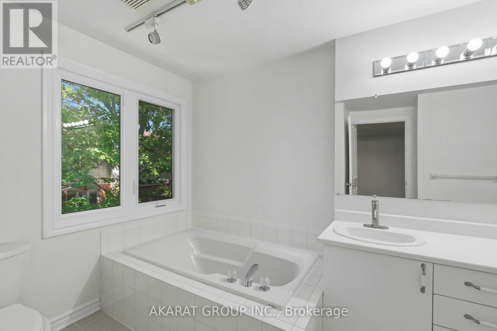 9-70 Sunnyside Drive, London, ON, N5X 3W4 - 28