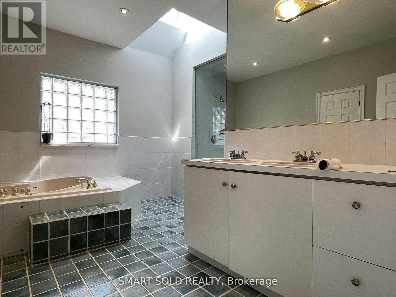 42 Amelia Street, Toronto, ON, M4X 1E1 - 10