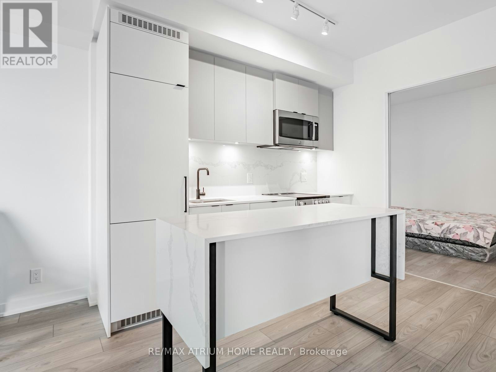 827-285 Dufferin Street, Toronto, ON, M6K 0J2 - 2