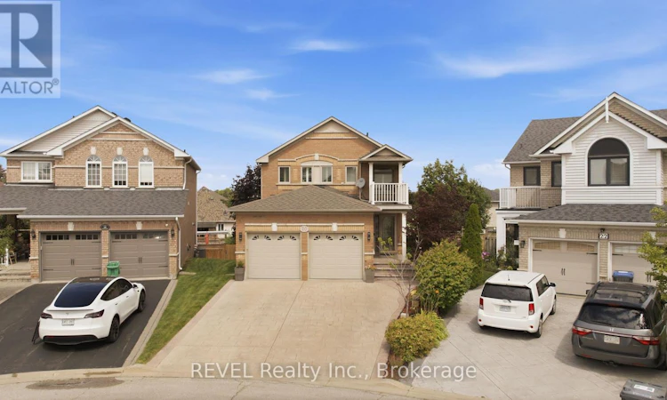 20 Hayloft Court