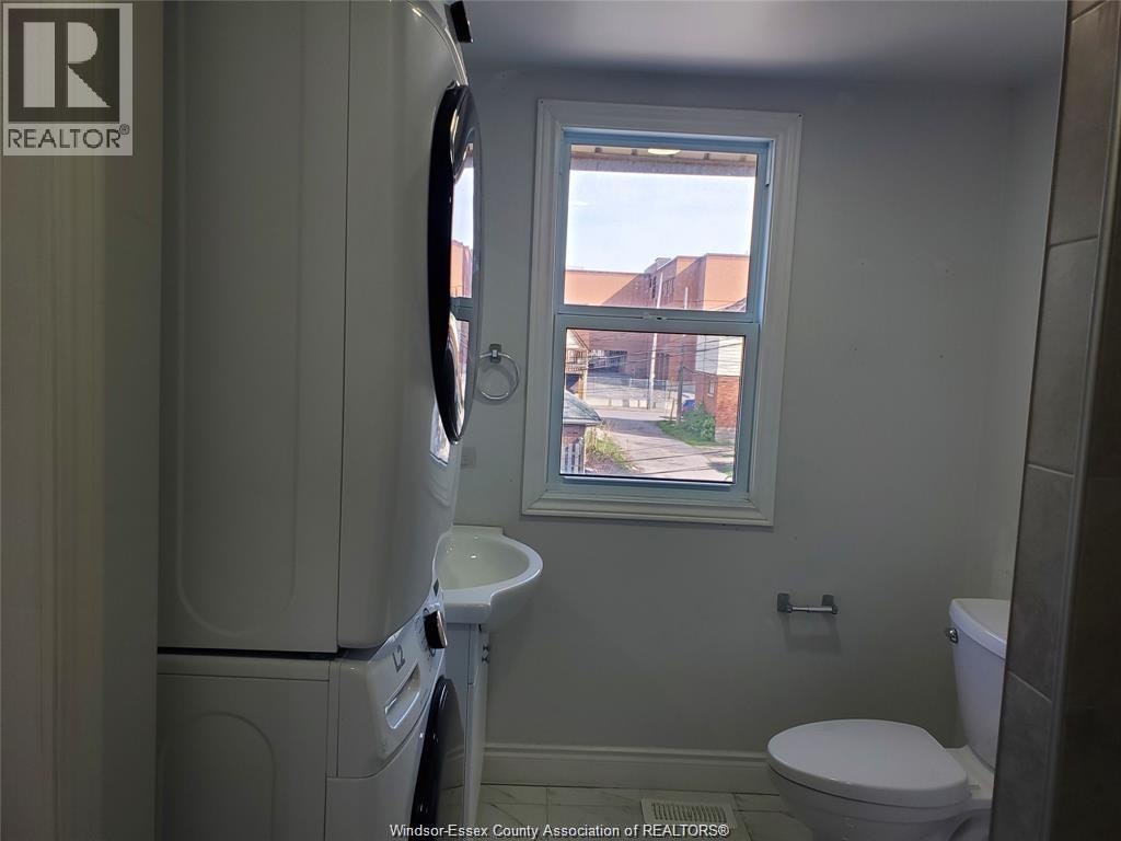 348 Caroline Street, Windsor, ON, N9A 6A4 - 15