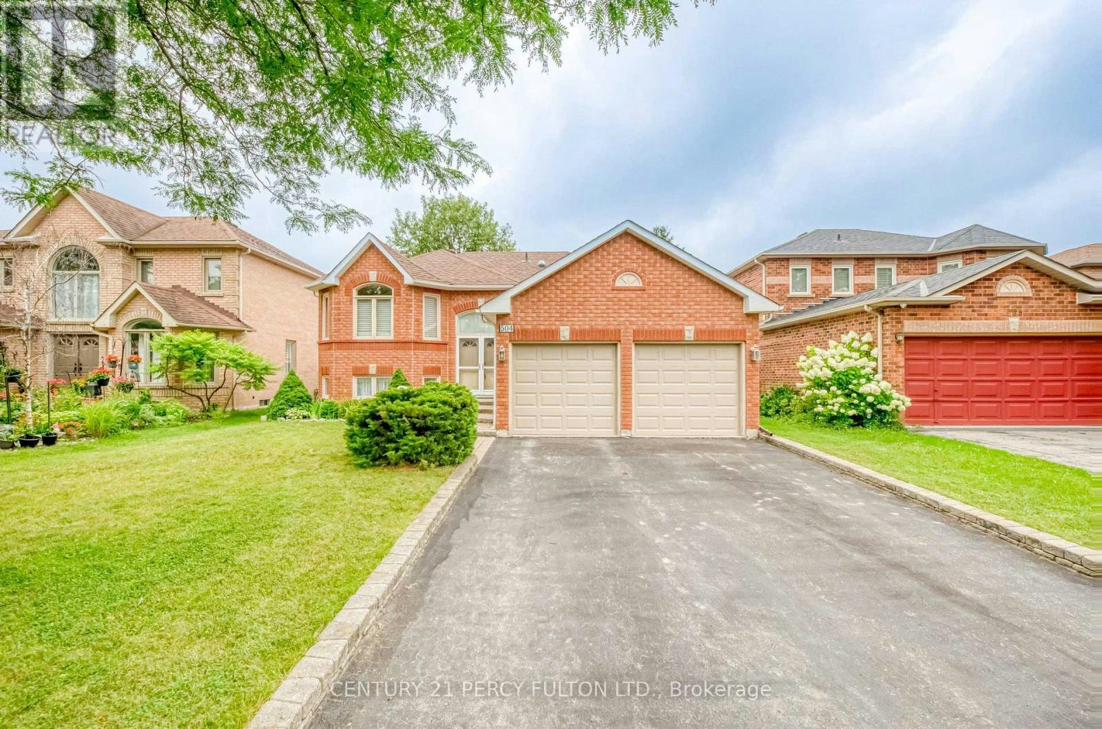 504 Sandalwood Court, Oshawa, ON, L1G 7X9