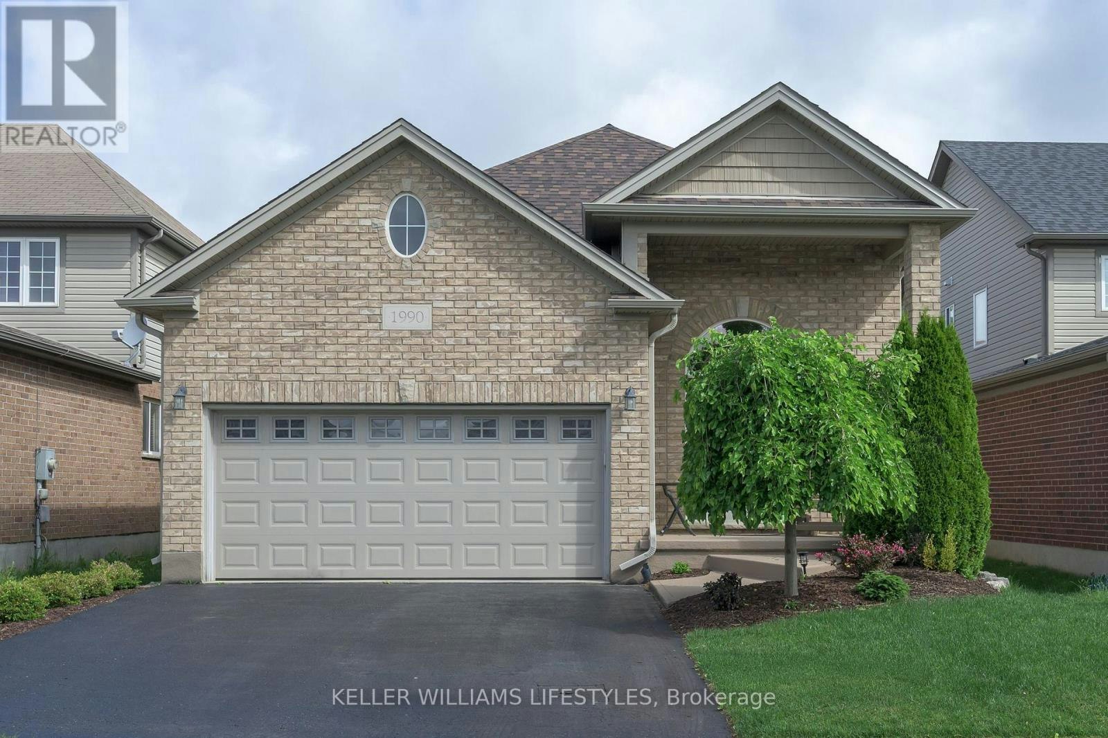 1990 Foxwood Avenue, London, ON, N6G 0C5