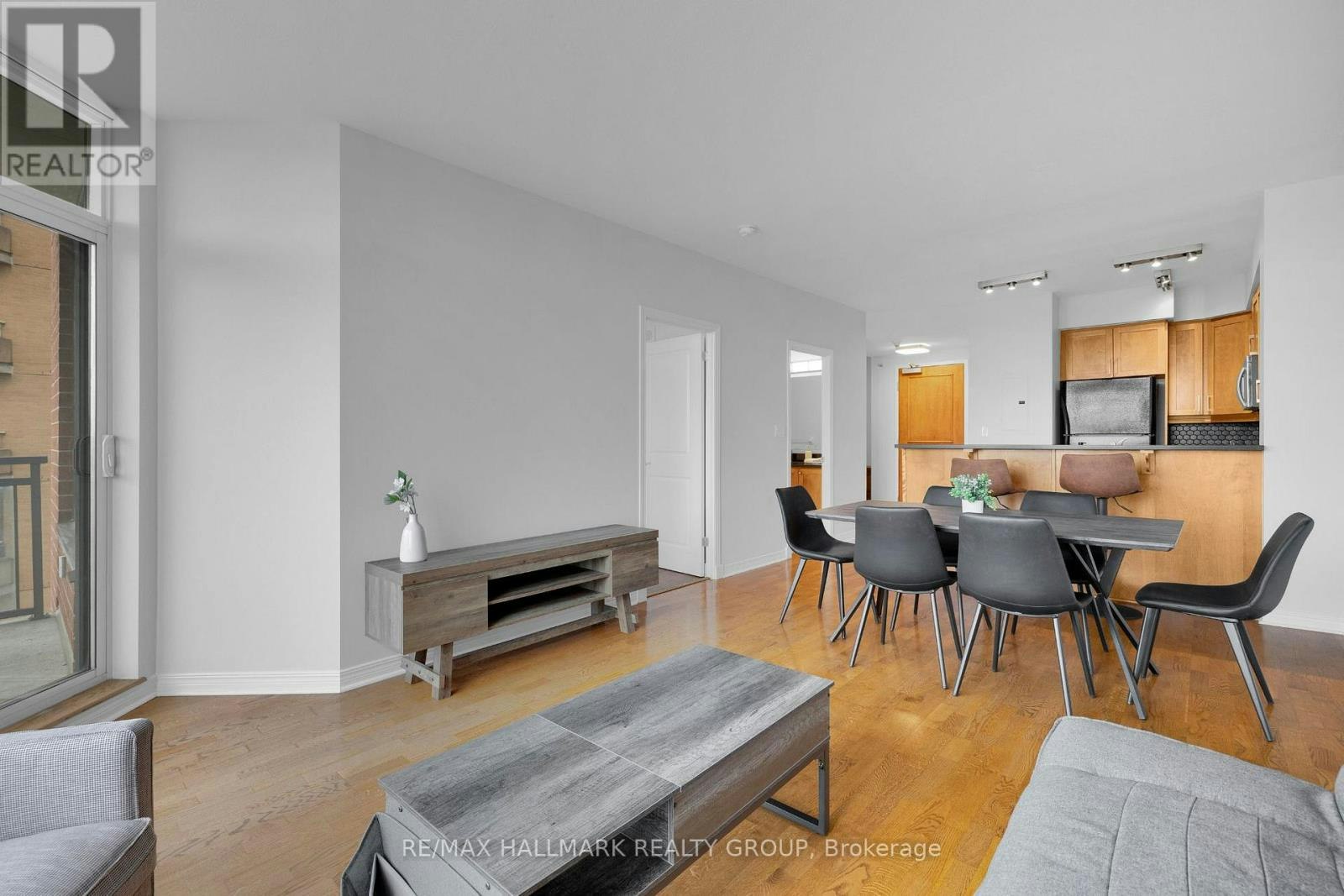 1604-570 Laurier Avenue W, Ottawa, ON, K1R 1C8 - 9