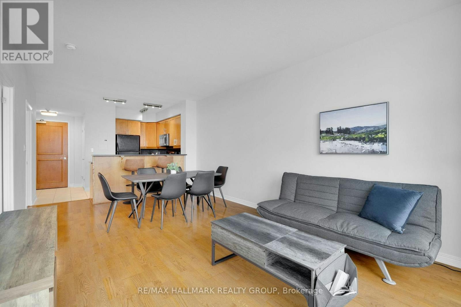 1604-570 Laurier Avenue W, Ottawa, ON, K1R 1C8 - 2