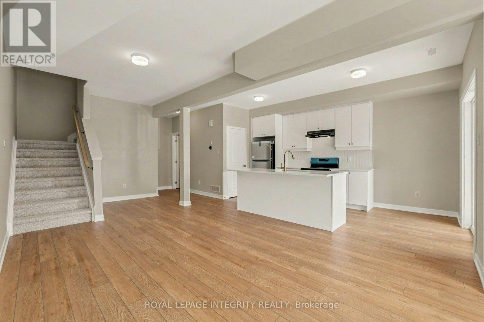 825 Demulcent Lane, Ottawa, ON, K2W 0P1 - 5