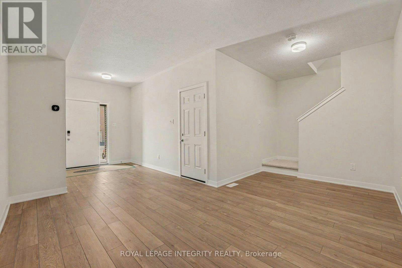 825 Demulcent Lane, Ottawa, ON, K2W 0P1 - 4