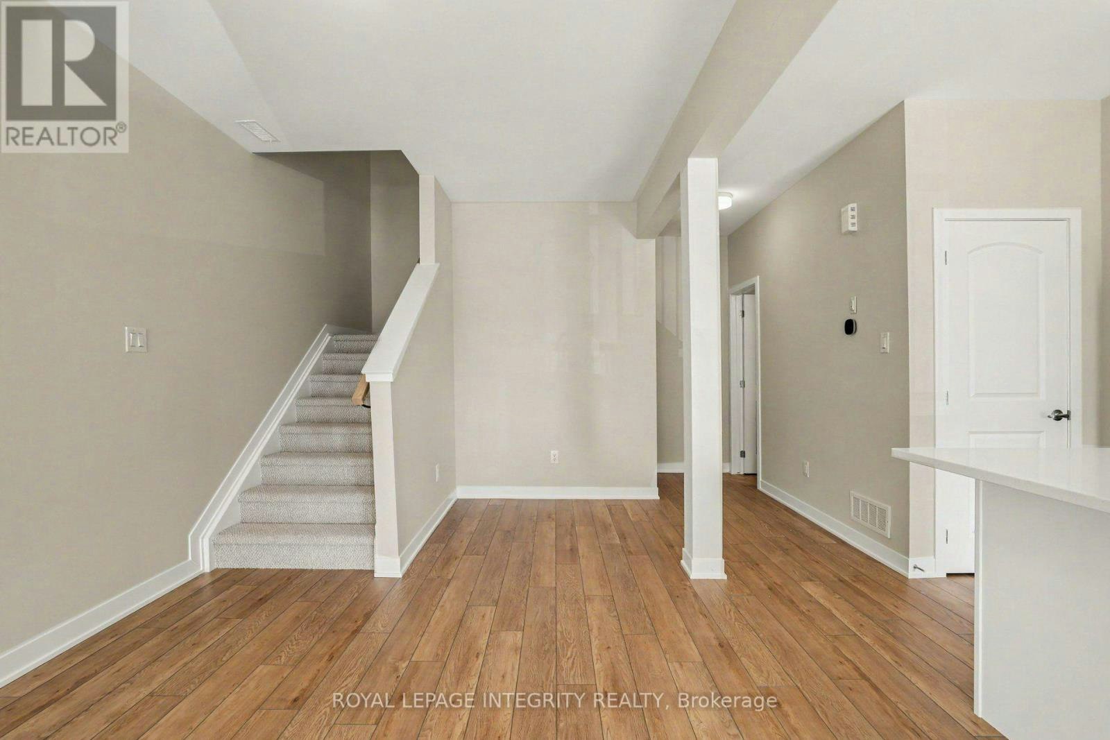 825 Demulcent Lane, Ottawa, ON, K2W 0P1 - 6