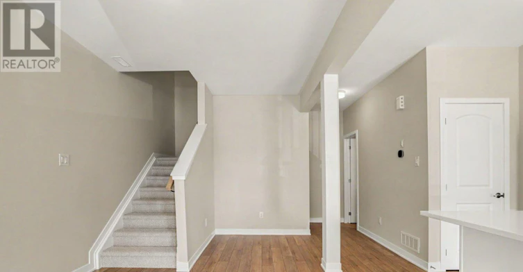 825 Demulcent Lane, Ottawa, ON, K2W 0P1 - 6