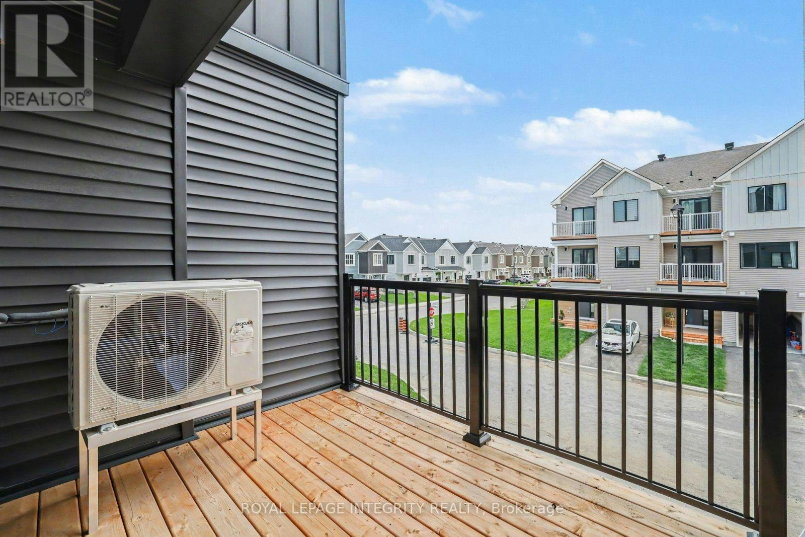 825 Demulcent Lane, Ottawa, ON, K2W 0P1 - 17