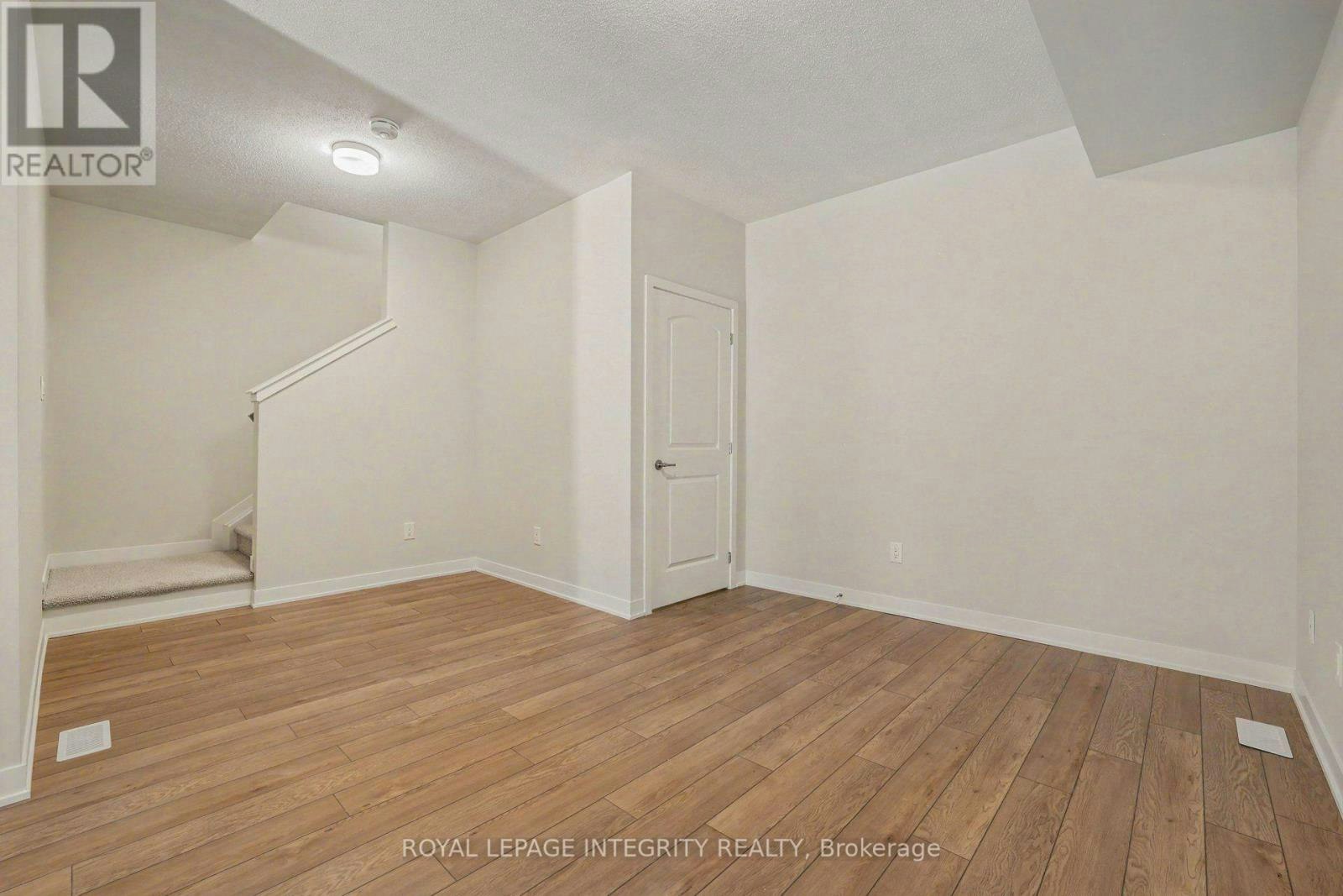 825 Demulcent Lane, Ottawa, ON, K2W 0P1 - 3