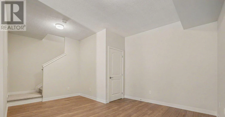 825 Demulcent Lane, Ottawa, ON, K2W 0P1 - 3
