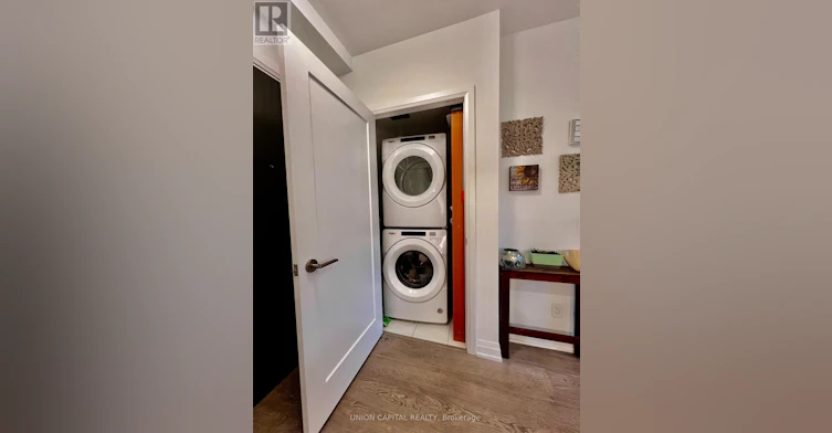 1111-286 Main Street, Toronto, ON, M4C 0B3 - 8