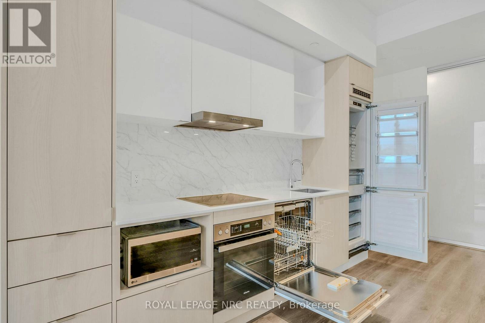 6908-138 Downes Street, Toronto, ON, M5E 0E4 - 24