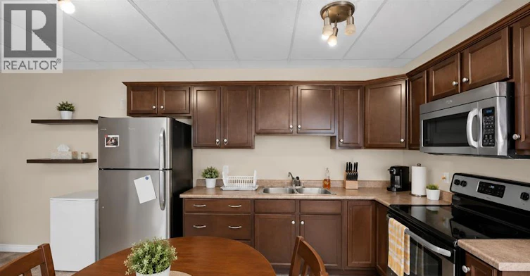 255B William Street South, Chatham-Kent, ON, N7M 4T2 - 4