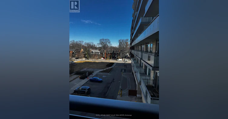 439-1830 Bloor Street W, Toronto, ON, M6P 0A2 - 11