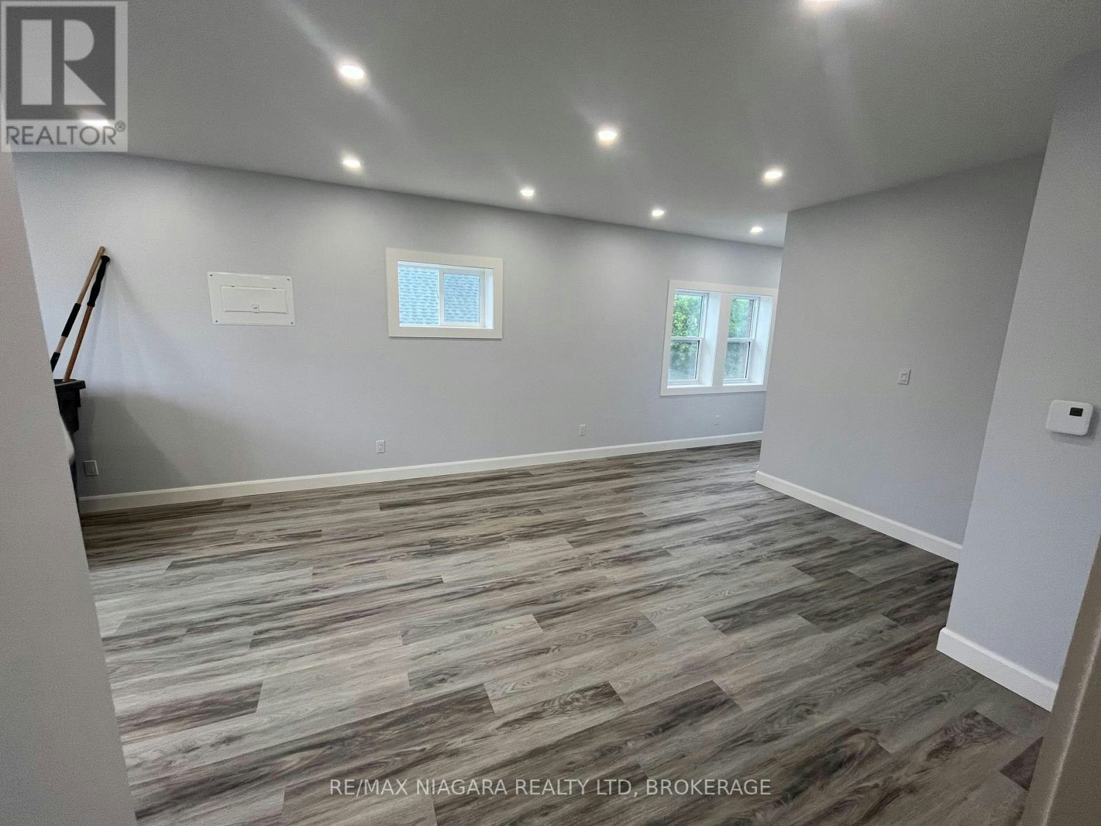 UPPER FRONT-243 Dufferin Street, Fort Erie, ON, L2A 2T7 - 8