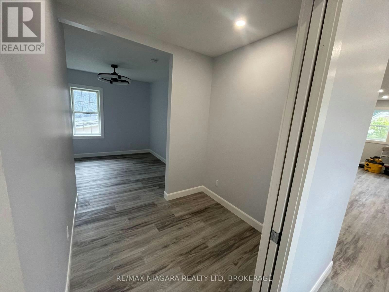 UPPER FRONT-243 Dufferin Street, Fort Erie, ON, L2A 2T7 - 11