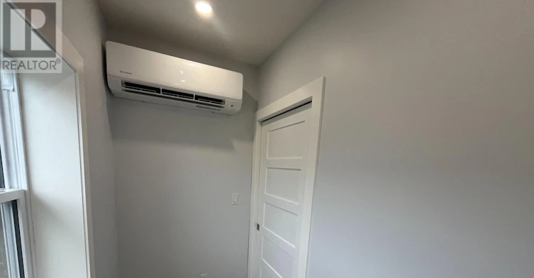 UPPER FRONT-243 Dufferin Street, Fort Erie, ON, L2A 2T7 - 10
