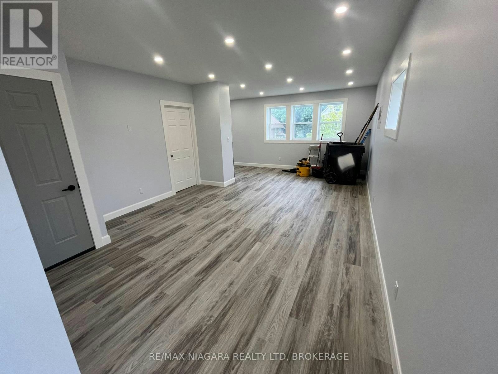 UPPER FRONT-243 Dufferin Street, Fort Erie, ON, L2A 2T7 - 15