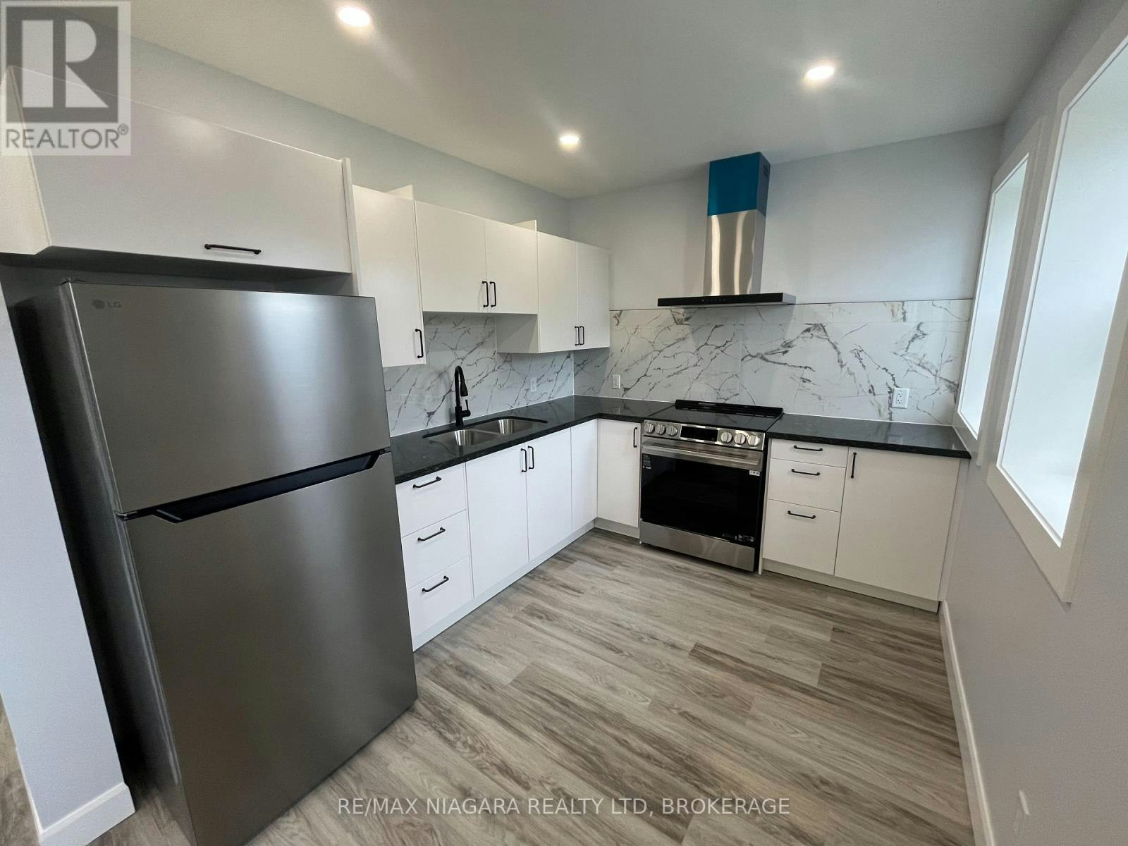 UPPER FRONT-243 Dufferin Street, Fort Erie, ON, L2A 2T7