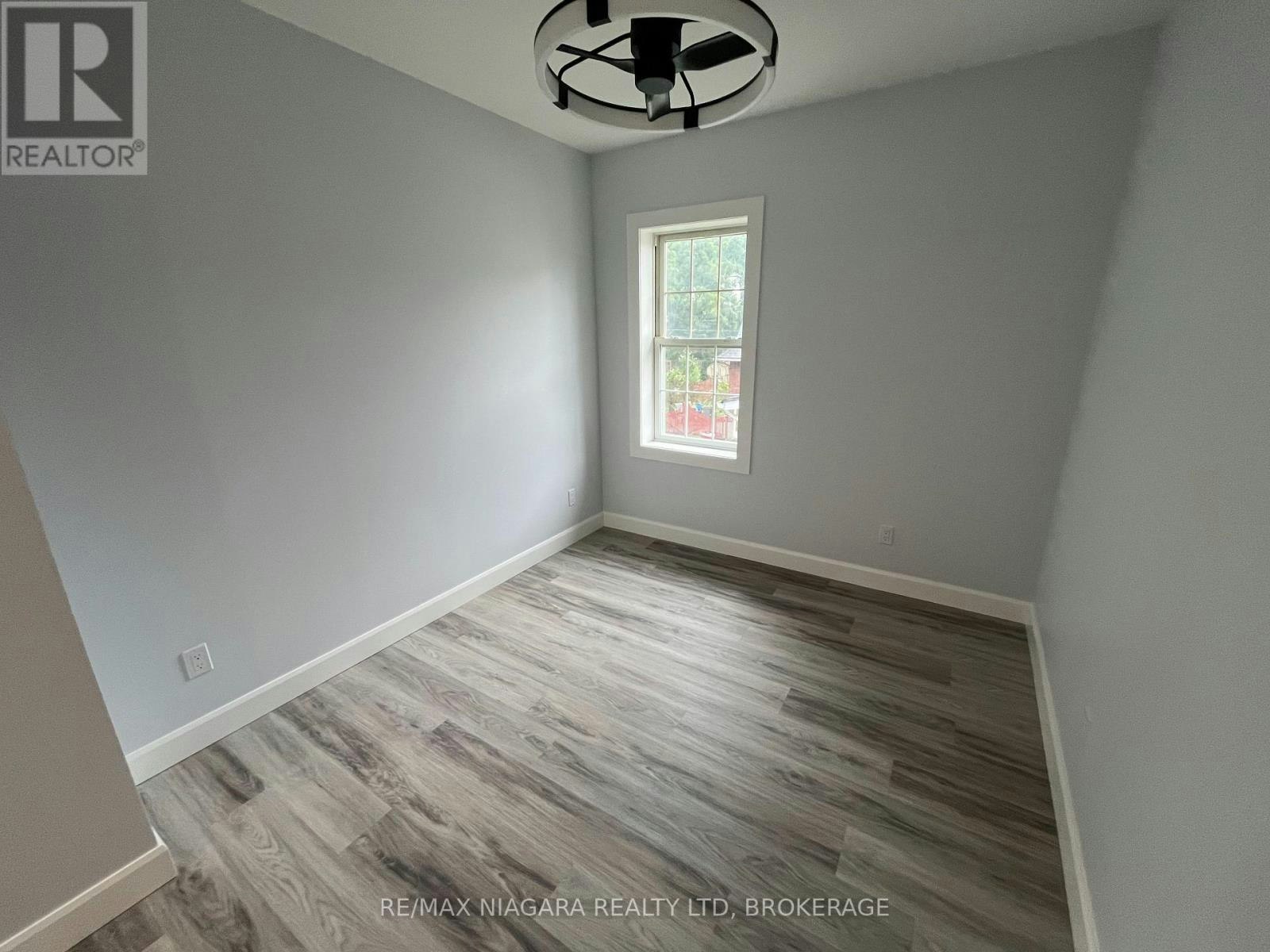 UPPER FRONT-243 Dufferin Street, Fort Erie, ON, L2A 2T7 - 12