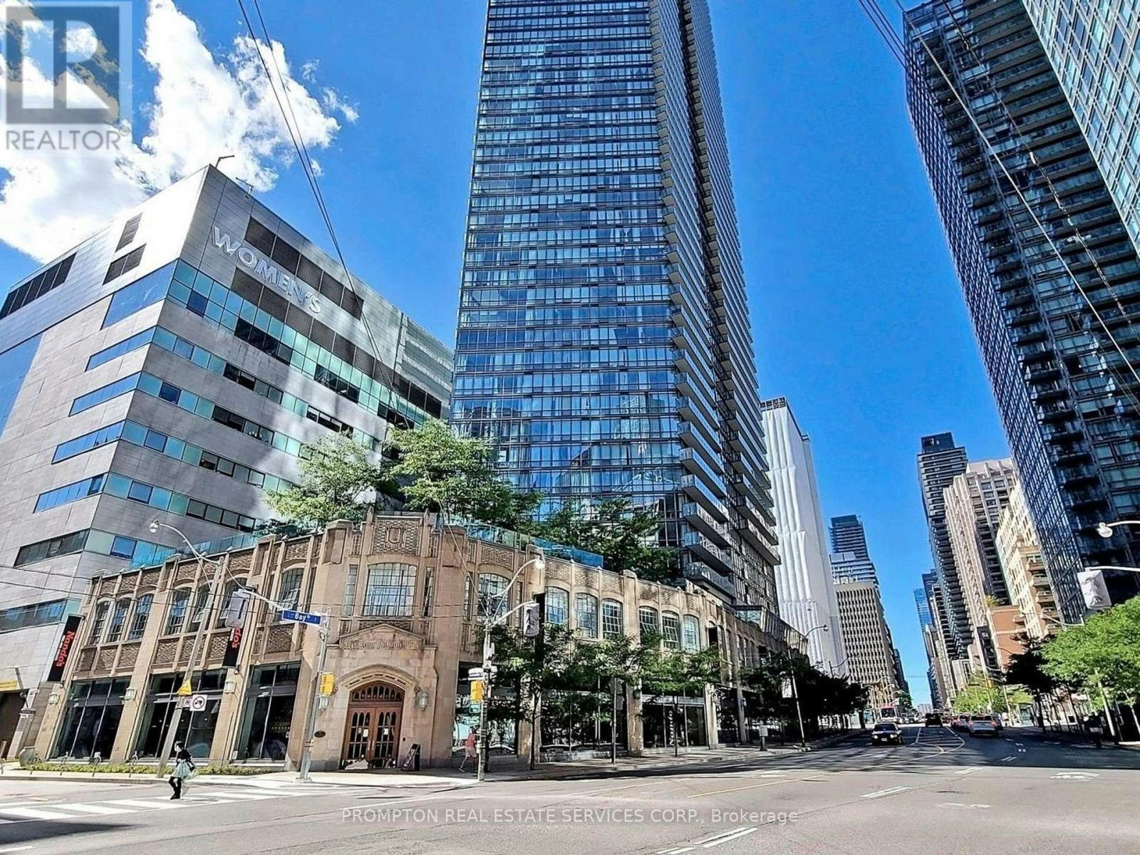 905-832 Bay Street, Toronto, ON, M5S 1Z6