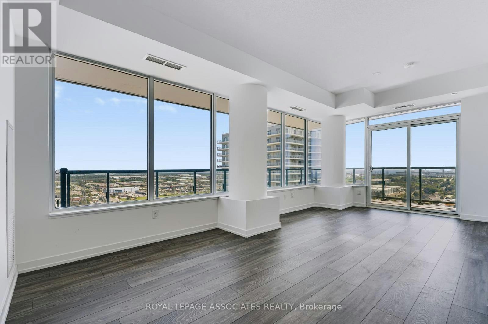 2302-1455 Celebration Drive, Pickering, ON, L1W 1L8 - 9