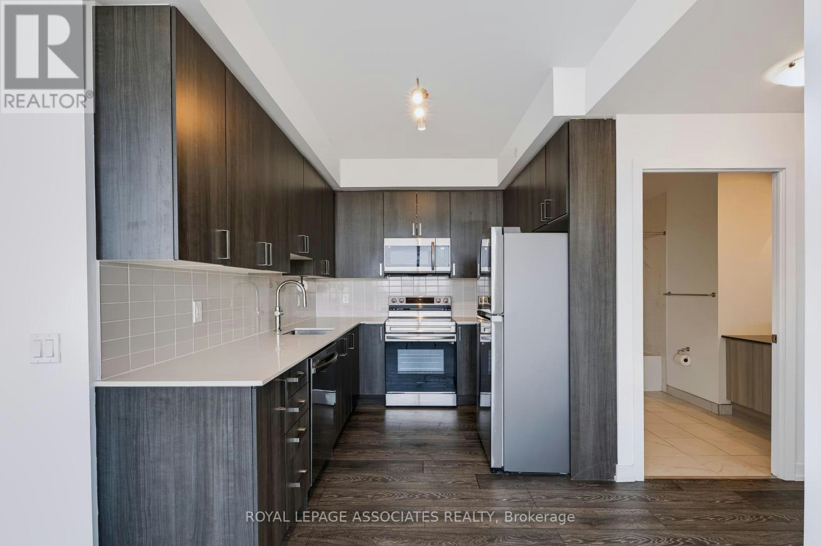 2302-1455 Celebration Drive, Pickering, ON, L1W 1L8 - 7