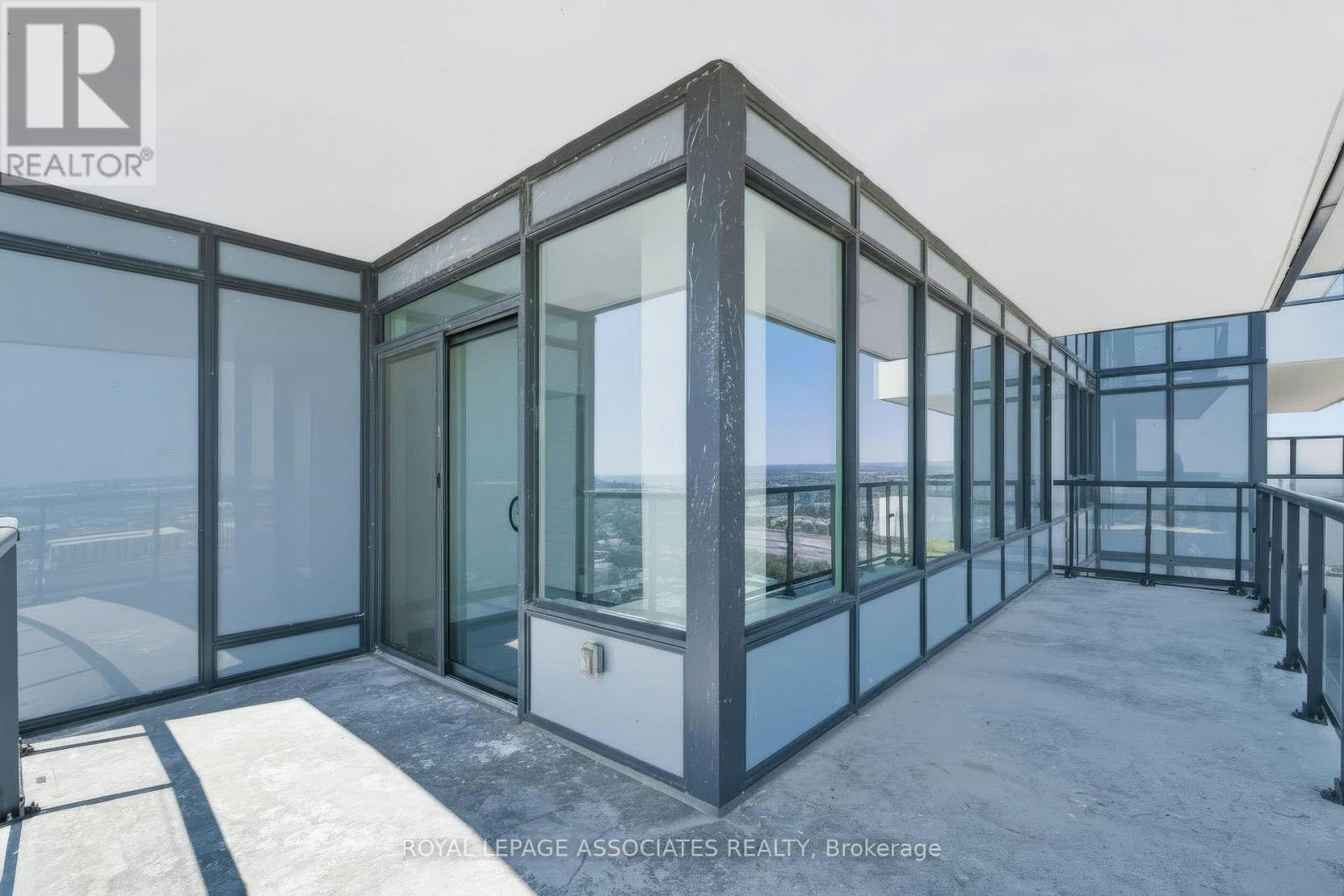 2302-1455 Celebration Drive, Pickering, ON, L1W 1L8 - 11
