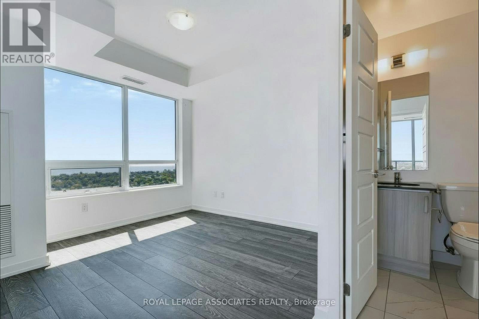 2302-1455 Celebration Drive, Pickering, ON, L1W 1L8 - 17