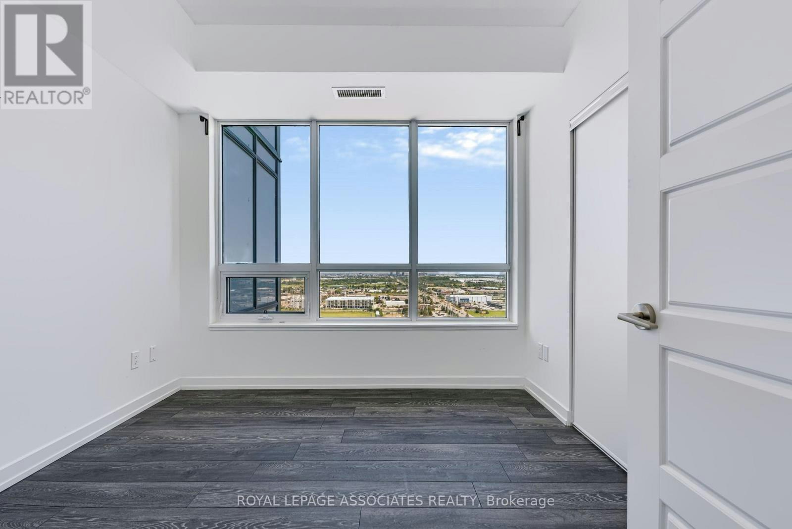 2302-1455 Celebration Drive, Pickering, ON, L1W 1L8 - 14