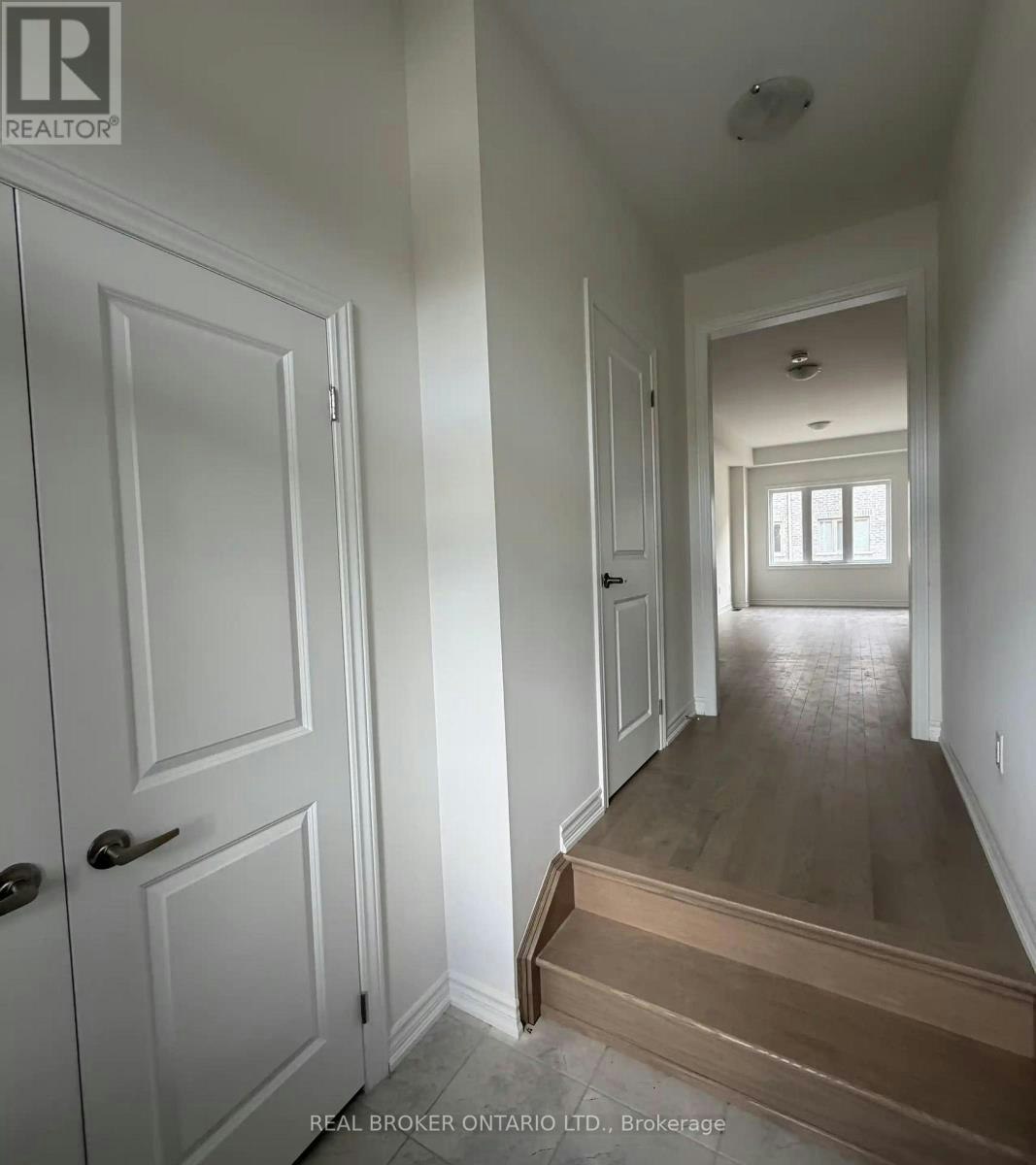 22 Brethet Heights, New Tecumseth, ON, L0G 1A0 - 2